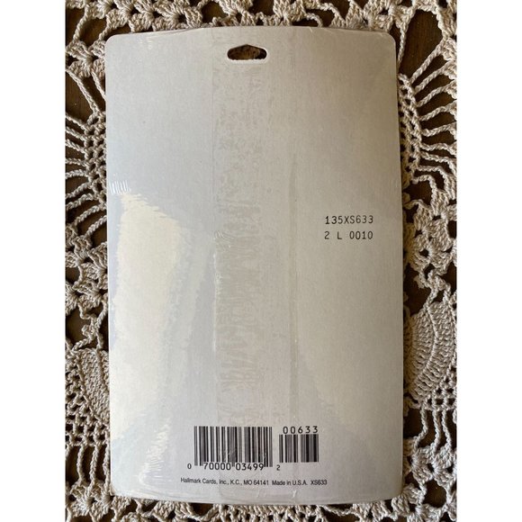 Vintage HALLMARK STICKERS - Christmas Gift Seals Tags Stickers - NIP - 4 Sheets - Picture 2 of 6